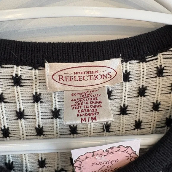 Northern Reflections Monochrome Knit Top - Picture 2 of 3